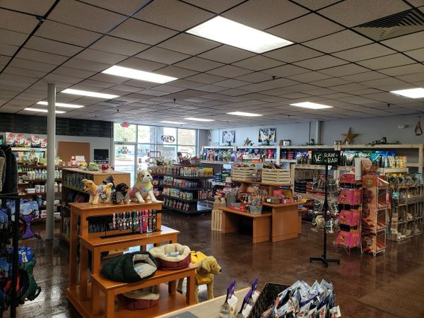 Pike the cheap pet supply store